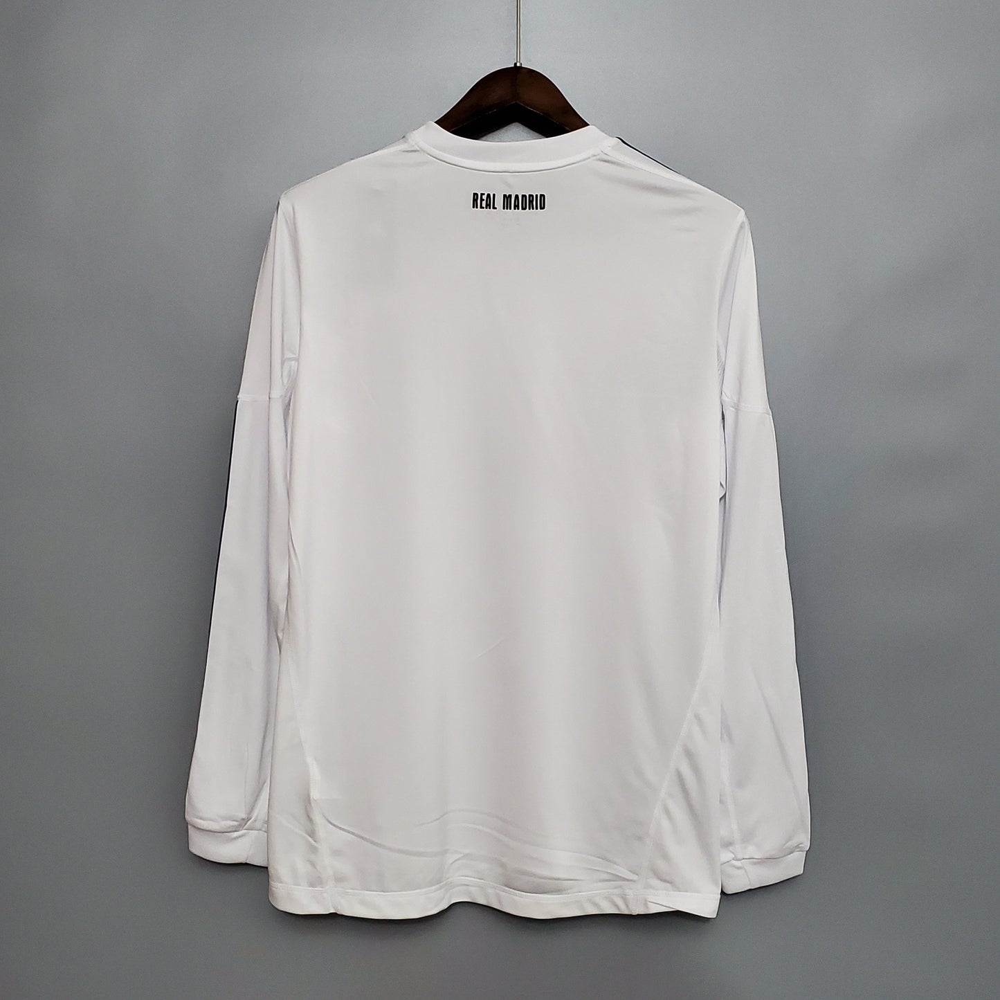 Camisa Retrô Real Madrid 2010/11 I Manga Longa