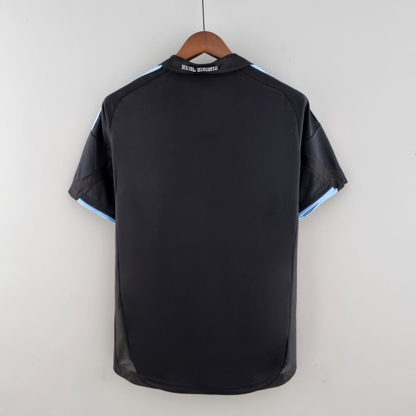 Camisa Retrô Real Madrid 2009/10 II