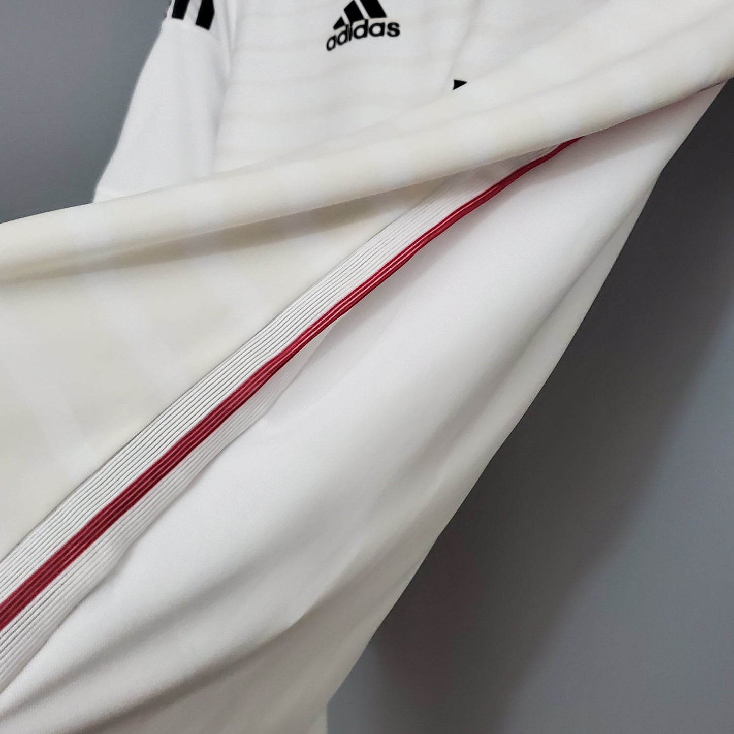 Camisa Retrô Real Madrid 2014/15 I