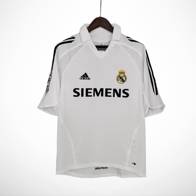 Camisa Retrô Real Madrid 2005/06 I