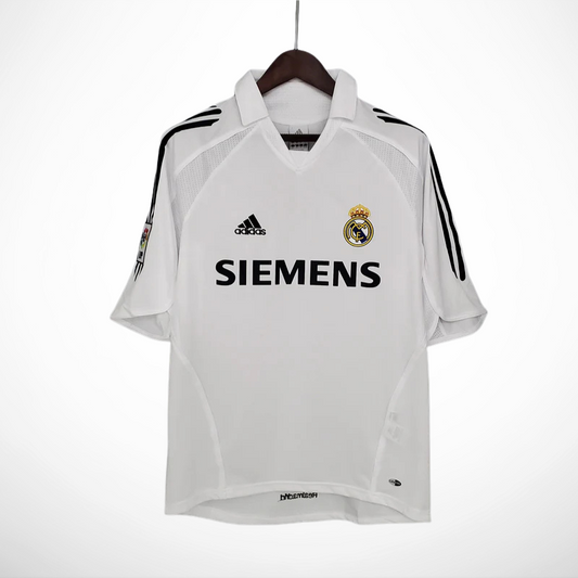 Camisa Retrô Real Madrid 2005/06 I