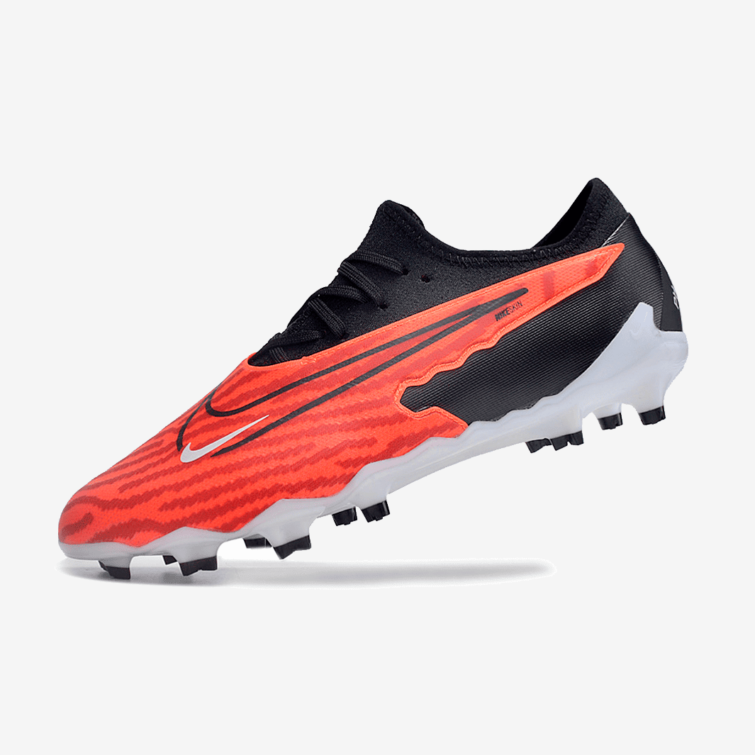 Chuteira Nike Phantom GX Academy Campo