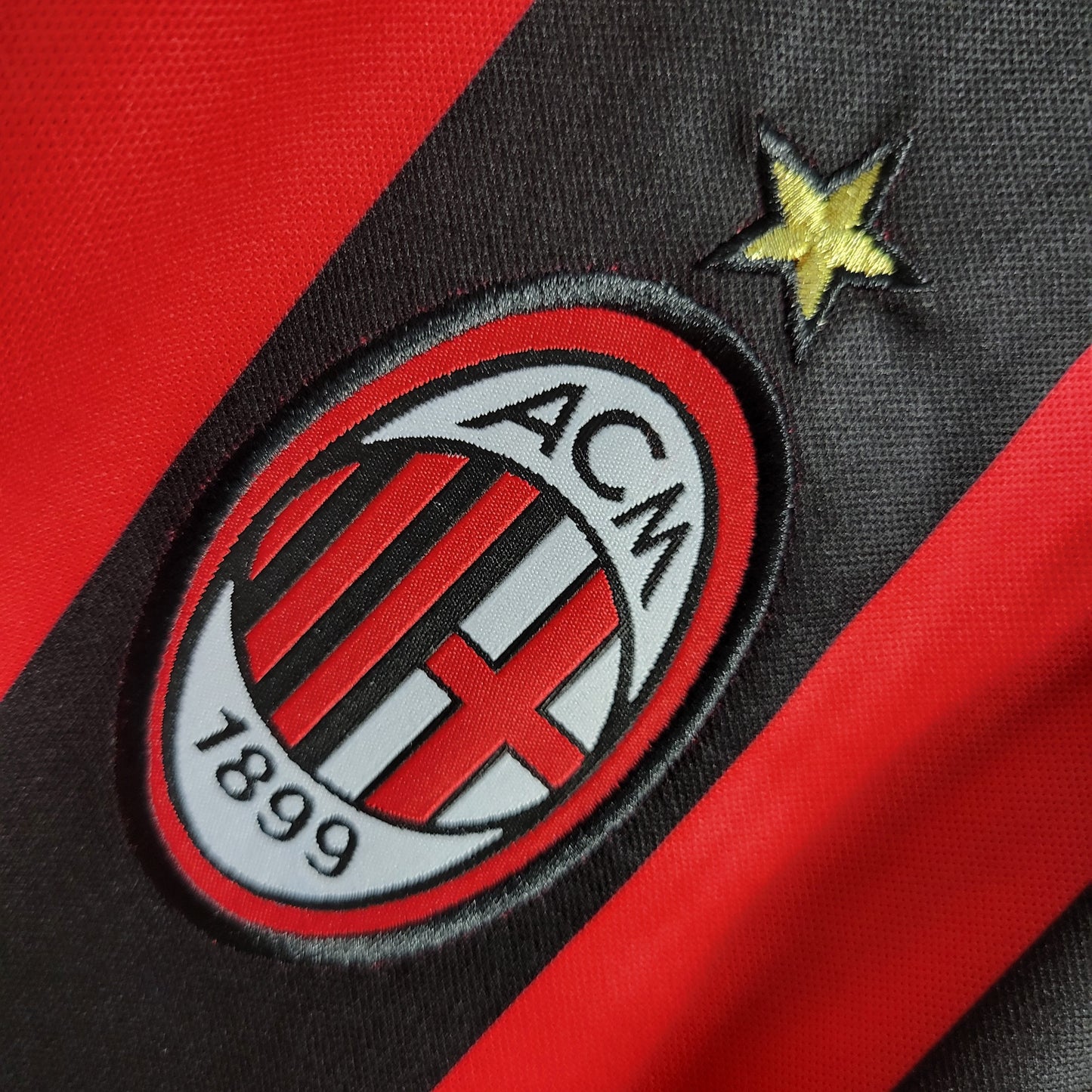 Camisa Retrô Milan 2006/07 I