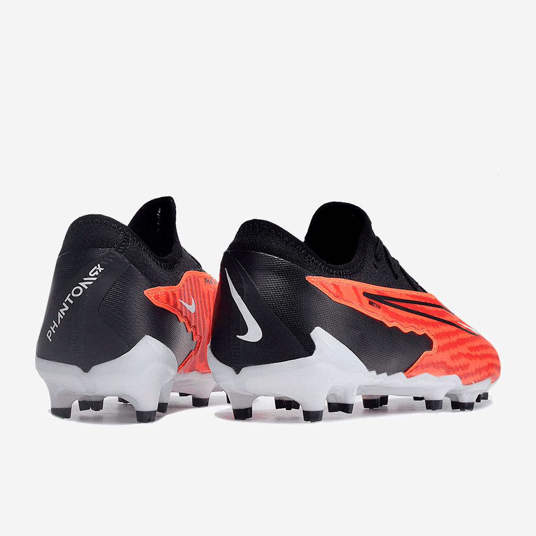 Chuteira Nike Phantom GX Academy Campo