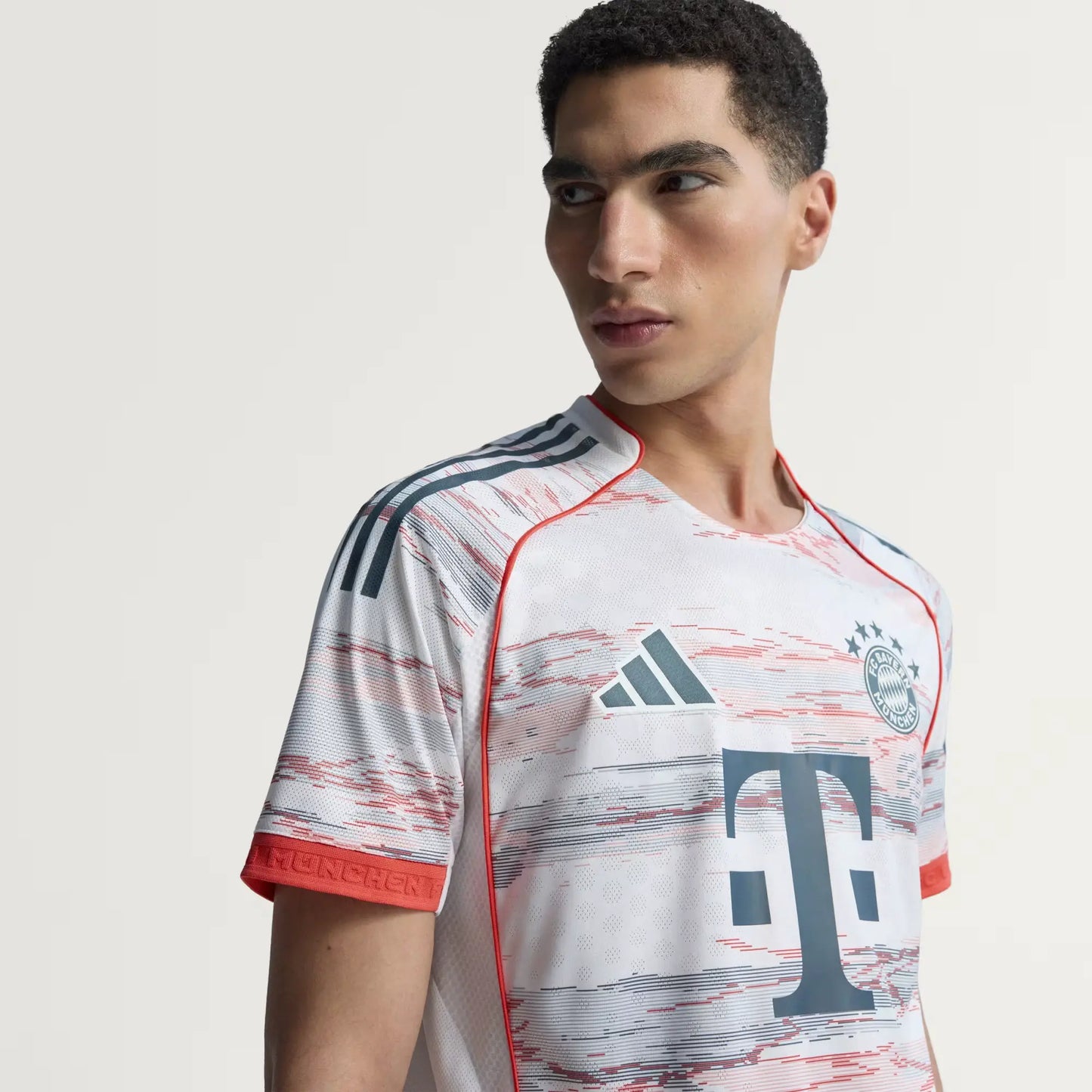 Camisa Adidas Bayern de Munique 2025/26 II Authentic