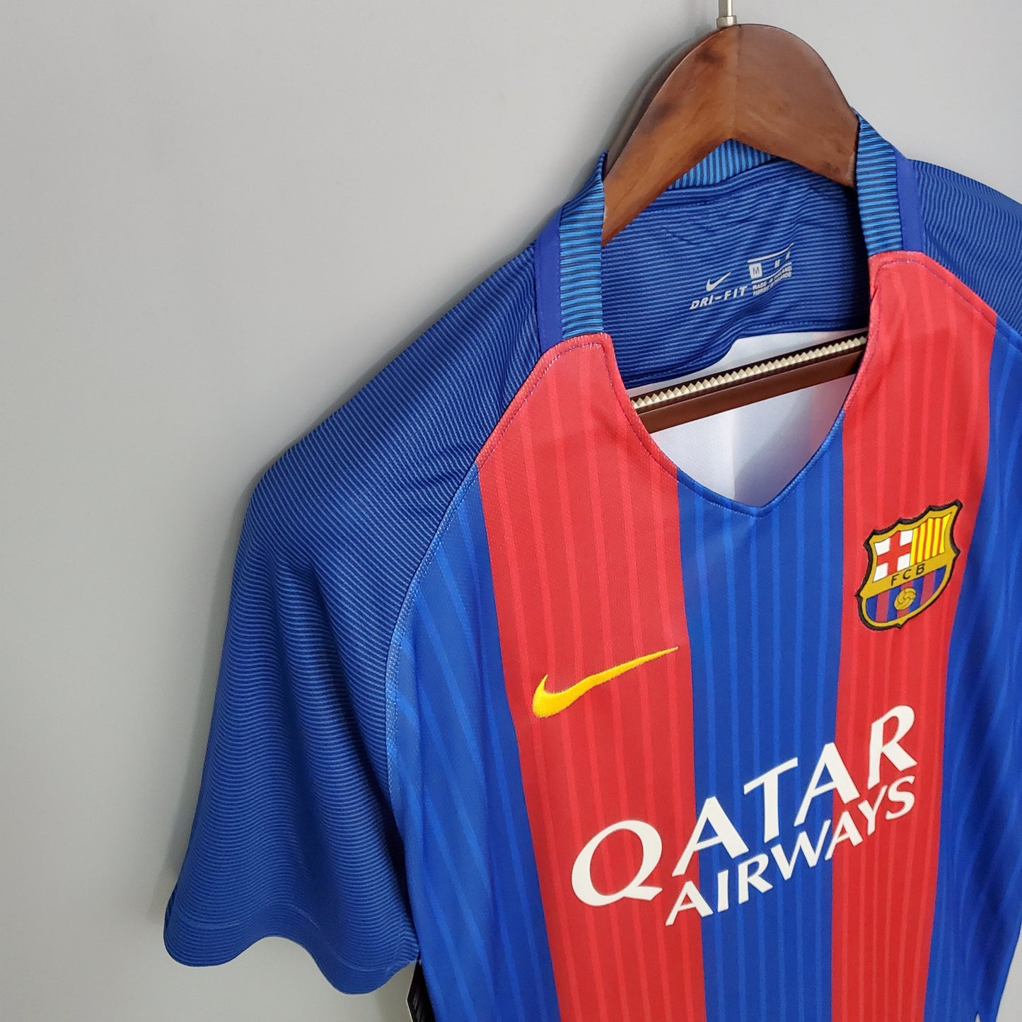 Camisa Retrô Barcelona 2016/17 I
